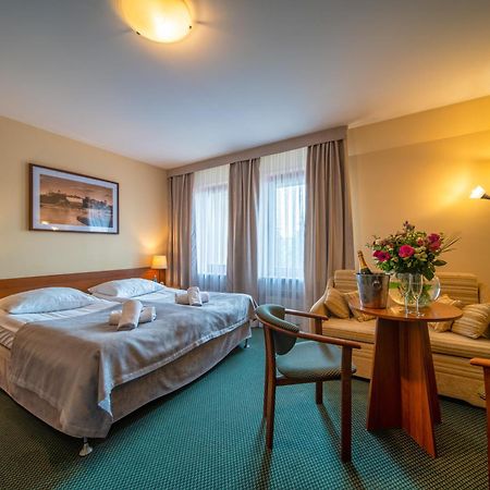 Hotel City Sm Business & Spa Krakau Buitenkant foto